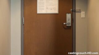 Solana a fiatal néger lány a castingon járt