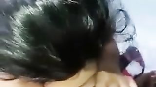 Amatőr kreol csajszi cumizik