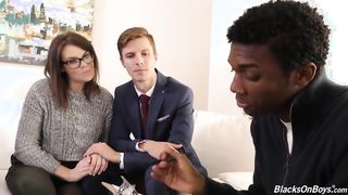 Néger srácok döngetik a férjem