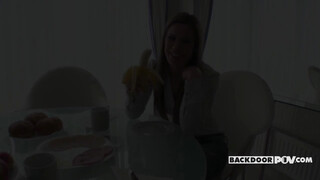Its POV - Athina Love a magyar pornófilmes nőci popóba tolva