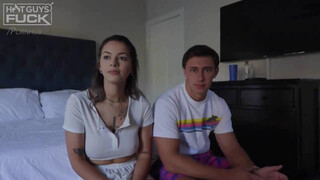 Hatalmas seggű tini kiscsaj és a pasija - Hot Guys Fuck