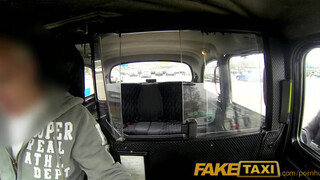 FakeTaxi - Kiki Minaj a csöcsös fekete kisasszony