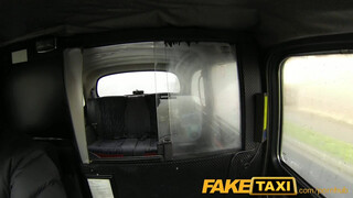 FakeTaxi - Világos Szőke méretes seggű nőci meghágva