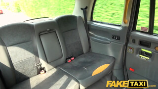 Fake Taxi - Rhiannon Ryder dákót akar a fenekébe