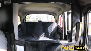 Fake Taxi  - ez a spiné csak a kőkemény kárót szereti