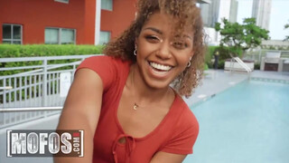 Mofos – Milu Blaze a fullos latina picsa