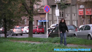 PublicAgent - Óriás keblű cseh kiscsaj