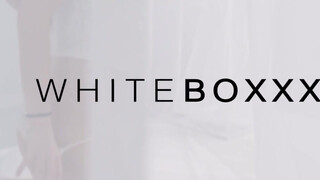 WhiteBoxxx - Sarah Kay megkúrelva és durván kinyalva