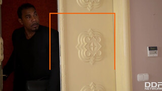 Anissa Kate a pöcs szerető titkárnő
