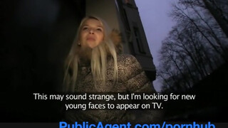 PublicAgent - Karol Lilien a méretes didkós szöszi