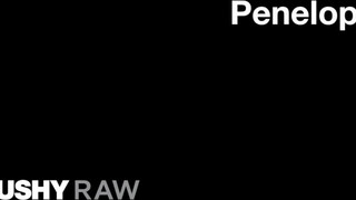 TUSHYRAW - Penelope Cum durván hátsó bejáratba kefélve