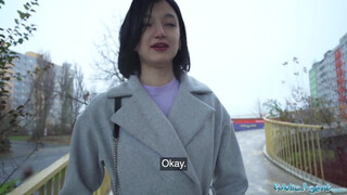 Public Agent - Madison Quinn a kis cickós orosz kiscsaj
