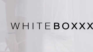 WhiteBoxxx - Ginebra Bellucci a dögös latin kisasszony