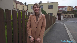Public Agent - Marsianna Amon a méretes keblű bige