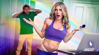 Cory Chase hatalmas seggét a nevelő fiatal örömrúd megdugja